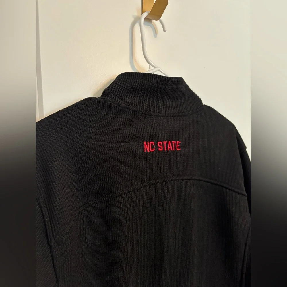 Colosseum | Black Half-Zip Pullover | NC STATE - Picture 7 of 8